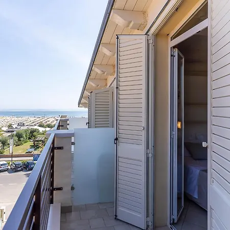 Melody מלון קרביה